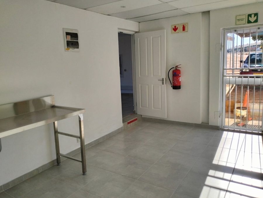 To Let commercial Property for Rent in Klipheuwel Western Cape